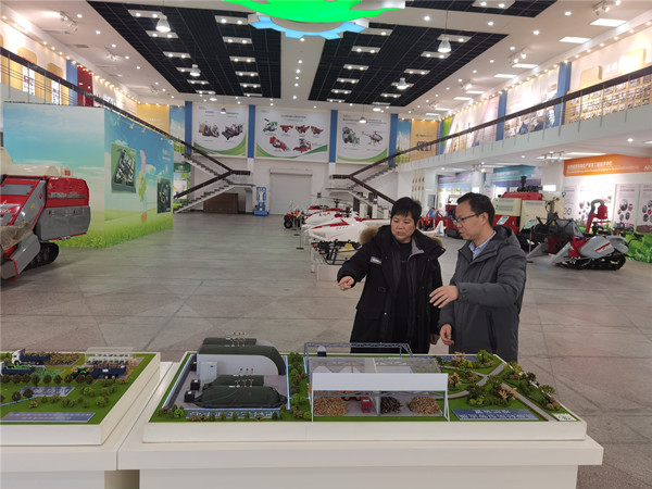 20230217泸州市振泽科技有限责任公司 王应芬董事长_副本.jpg